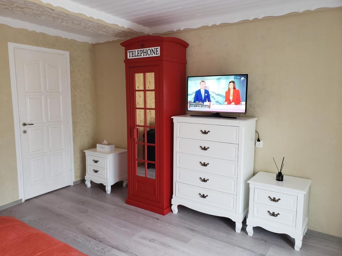 Phoenix Studio Bucarest Extérieur photo